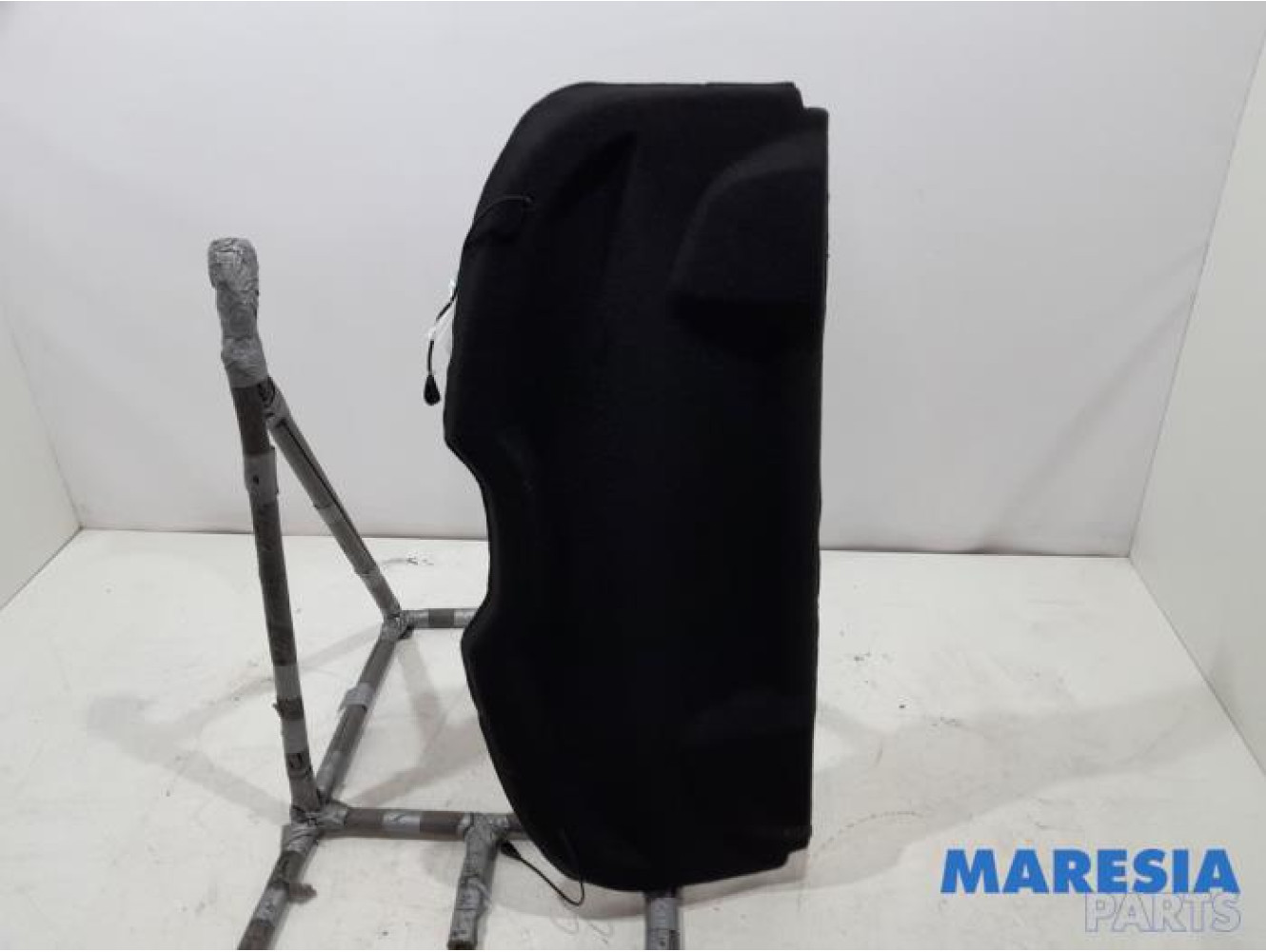 Peugeot - 208 - Parcel shelf