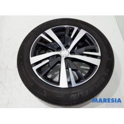 Peugeot - 3008 - Sportvelgenset + banden