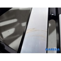 Peugeot - 3008 - Sportvelgenset + banden