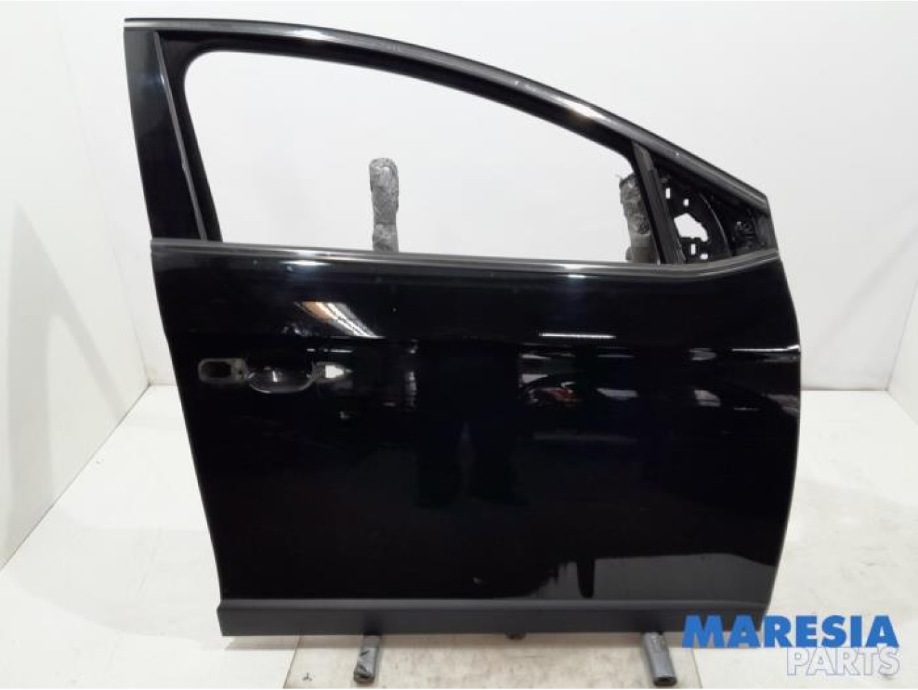 Lancia - Delta - Front door 4-door, right