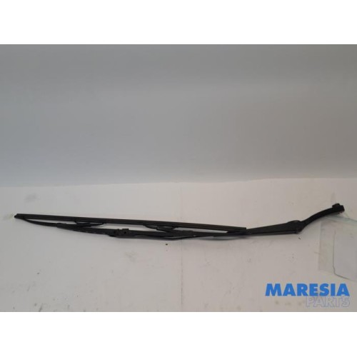 Citroen - Berlingo - Front wiper arm