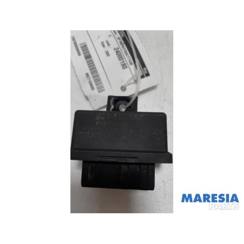Citroen - Berlingo - Glow plug relay