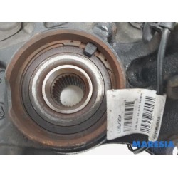 Peugeot - 3008 - Knuckle, front left