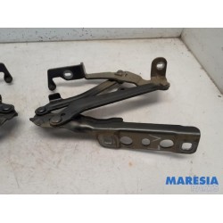Peugeot - 3008 - Bonnet Hinge
