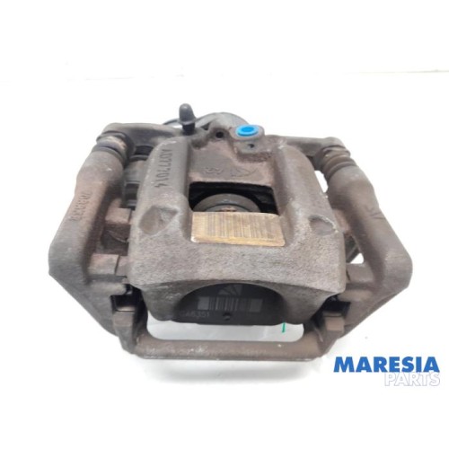 Peugeot - 3008 - Bremszange links hinten