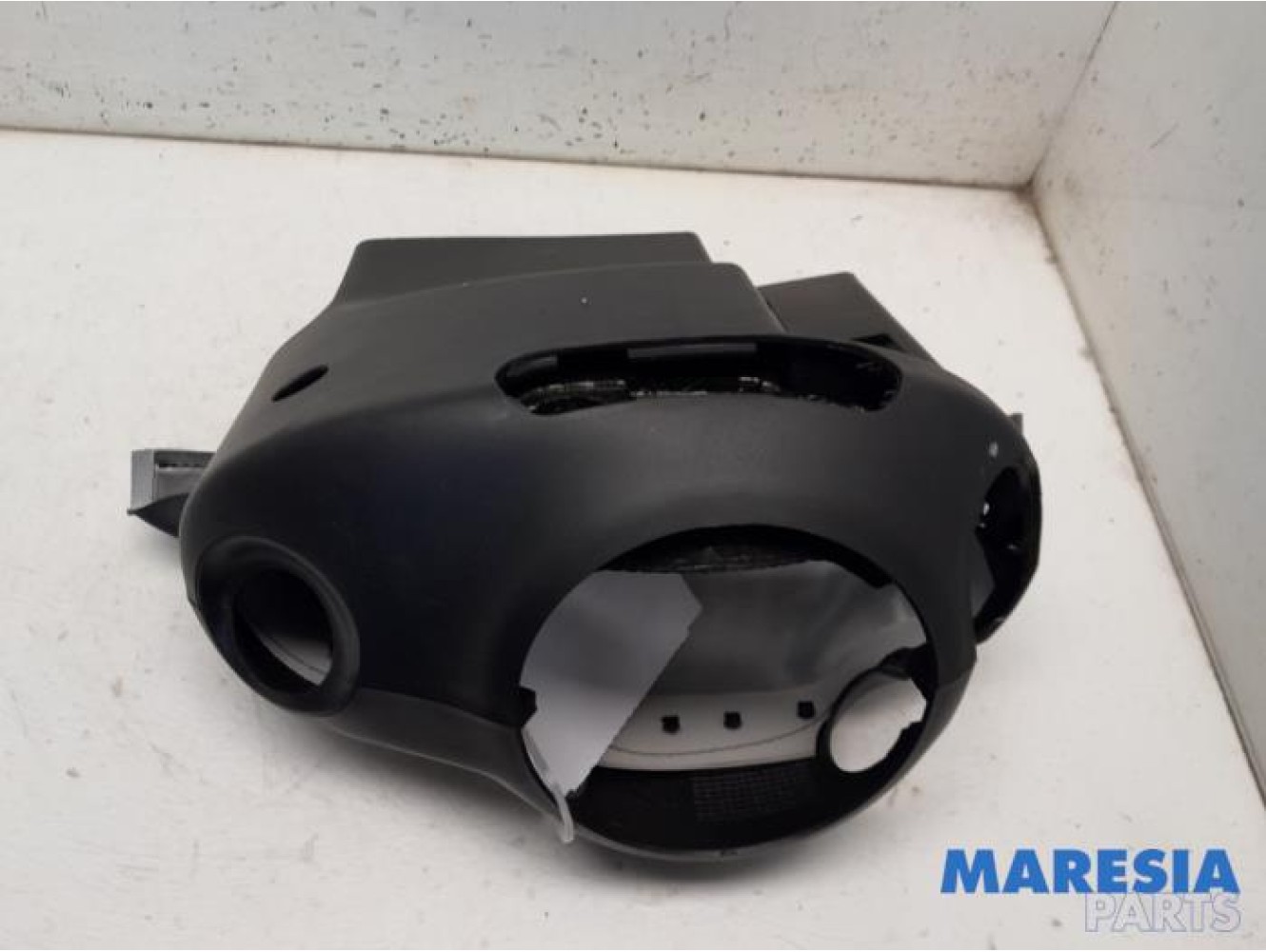 Alfa Romeo - Giulietta - Steering column cap