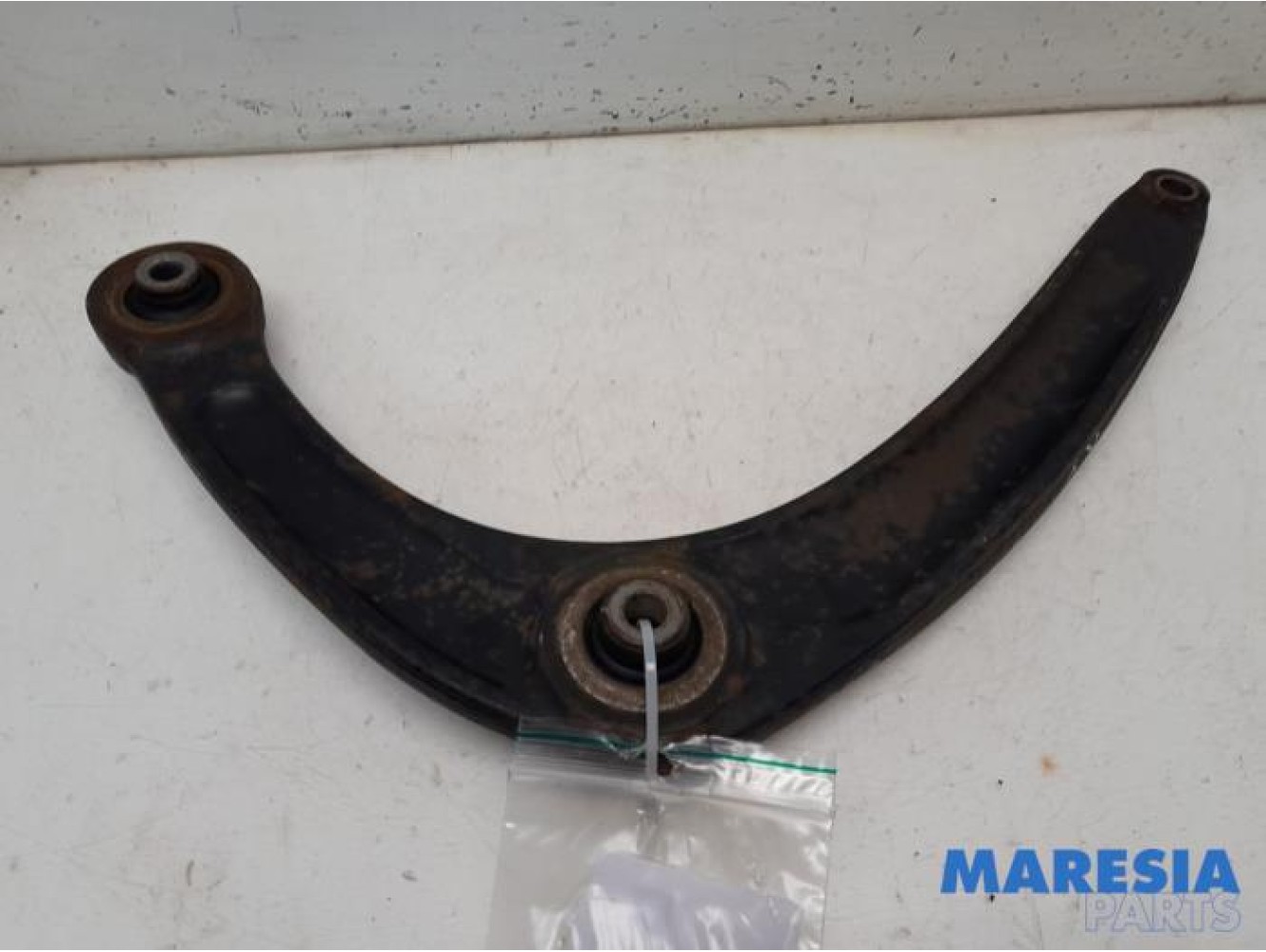 Citroen - DS4 - Front lower wishbone, right