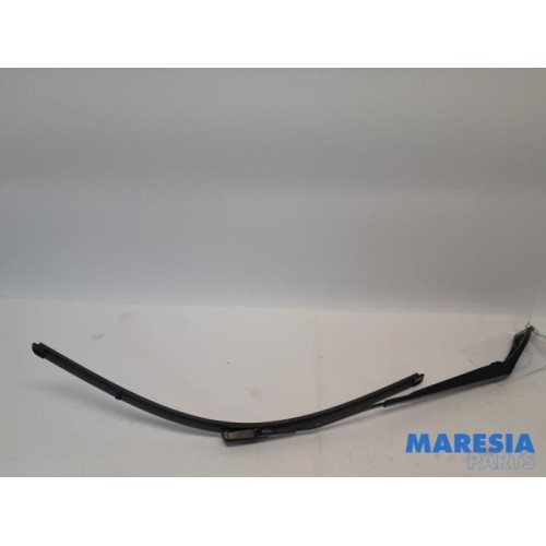 Citroen - DS4 - Front wiper arm