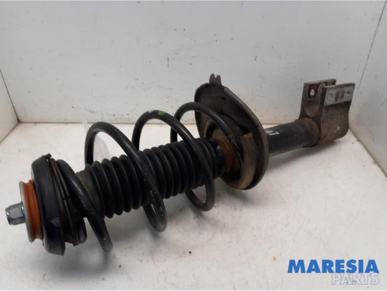 Citroen - DS4 - Front shock absorber rod, left