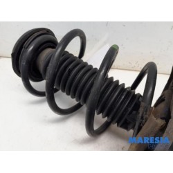 Citroen - DS4 - Front shock absorber rod, left