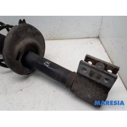 Citroen - DS4 - Front shock absorber rod, left