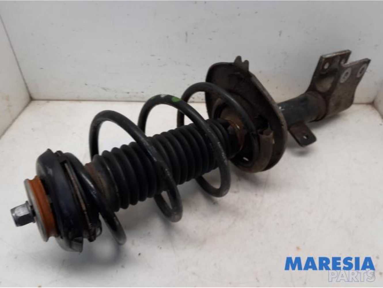 Citroen - DS4 - Front shock absorber rod, right