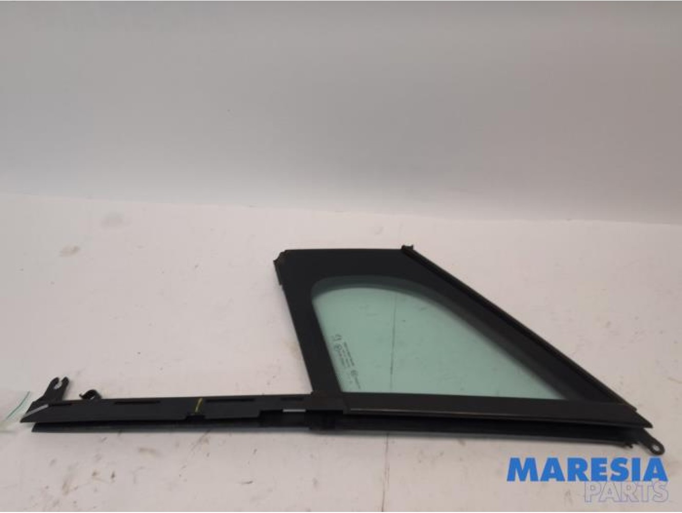 Peugeot - 3008 - Dreieckfenster links vorne