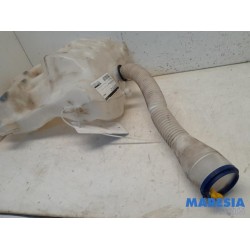Citroen - DS4 - Front windscreen washer reservoir