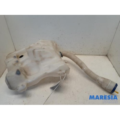 Citroen - DS4 - Front windscreen washer reservoir