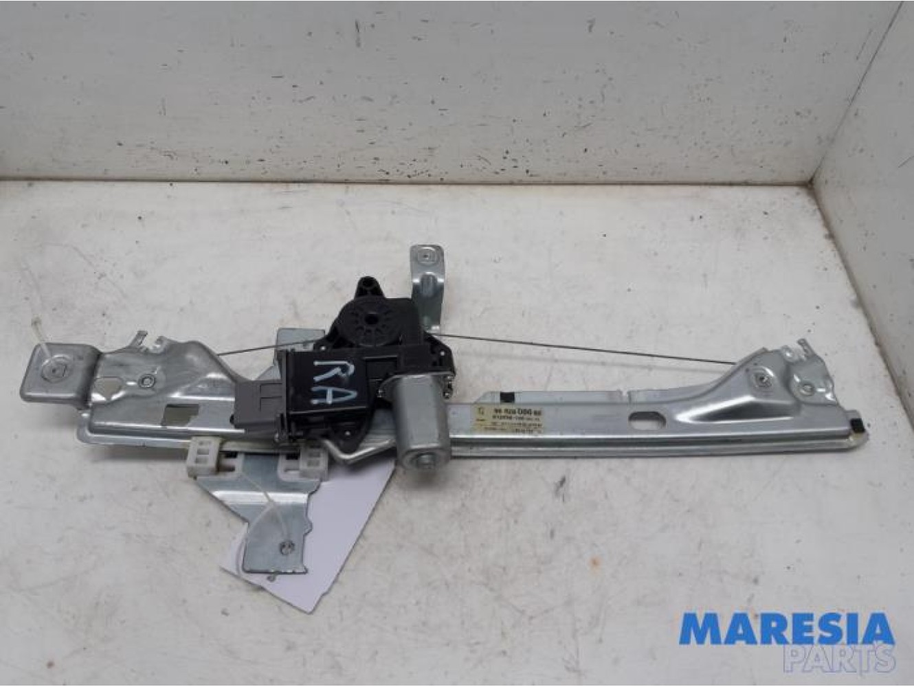 Peugeot - 3008 - Rear door window mechanism 4-door, right