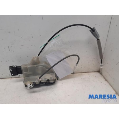 Peugeot - 3008 - Rear door lock mechanism 4-door, left