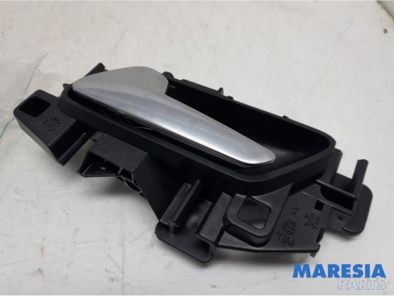 Peugeot - 3008 - Door handle 4-door, front left