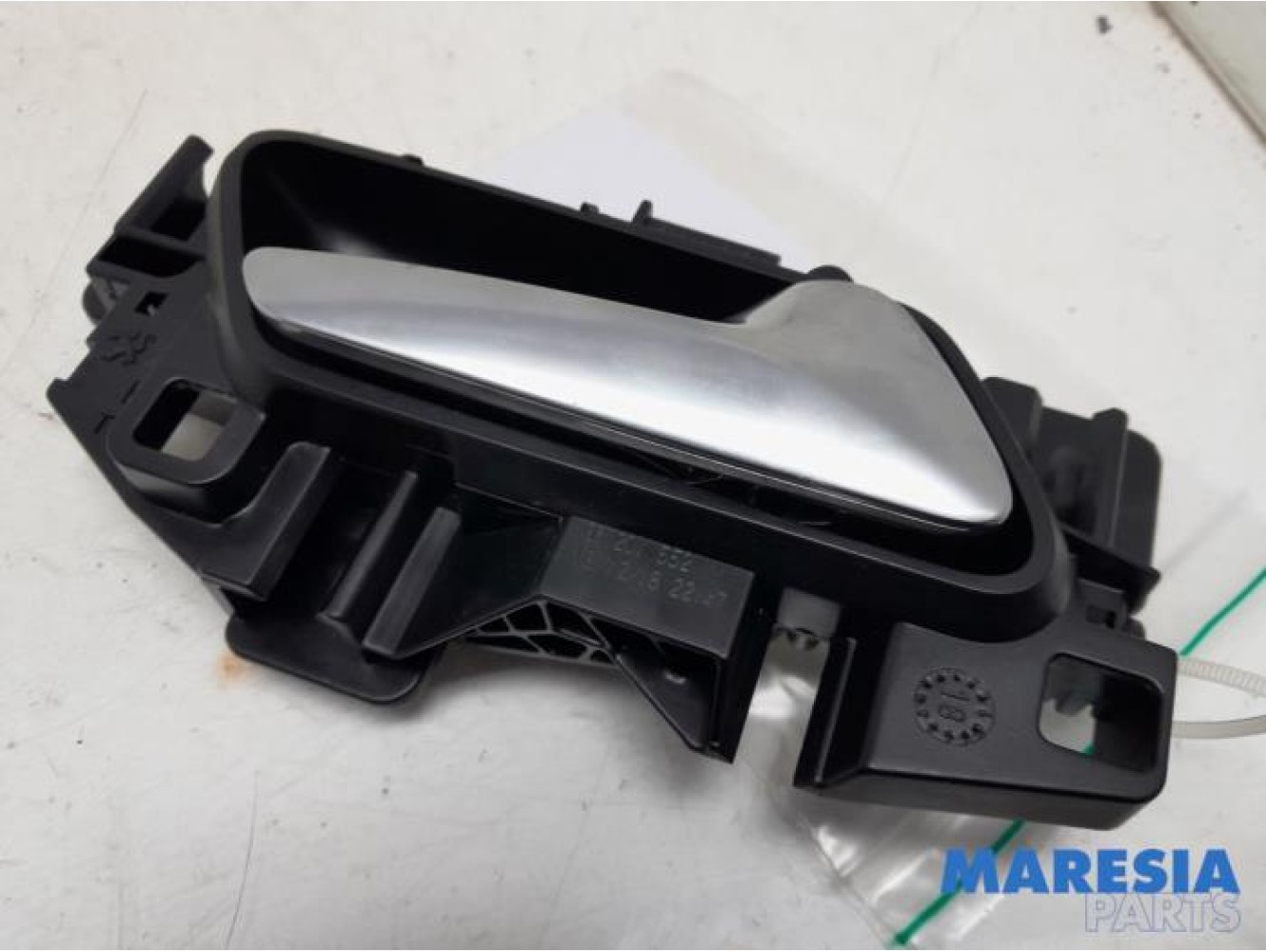 Peugeot - 3008 - Rear door handle 4-door, right