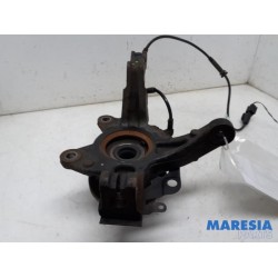 Renault - Clio - Knuckle, front right