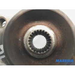 Renault - Clio - Knuckle, front right