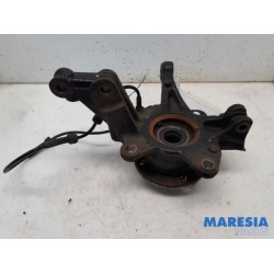 Renault - Clio - Knuckle, front right