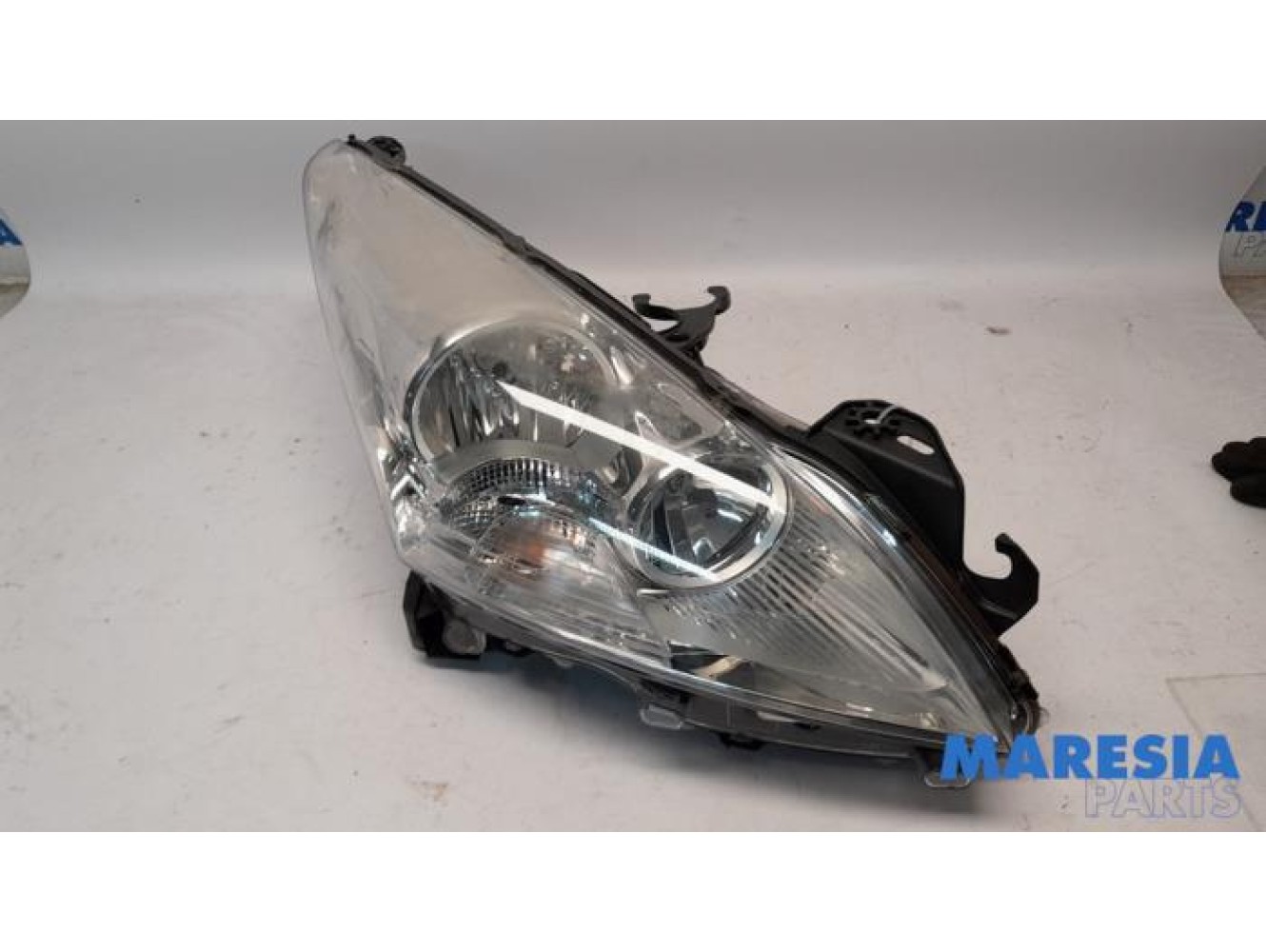 Peugeot - 3008 - Koplamp rechts
