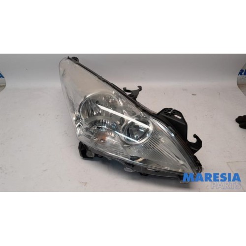 Peugeot - 3008 - Koplamp rechts