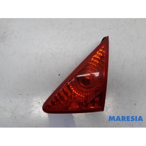 Peugeot - 3008 - Taillight, right