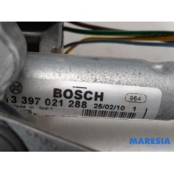 Peugeot - 3008 - Front wiper motor