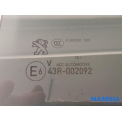 Peugeot - 3008 - Türscheibe 4-türig links hinten
