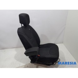 Renault - Clio - Stoel links