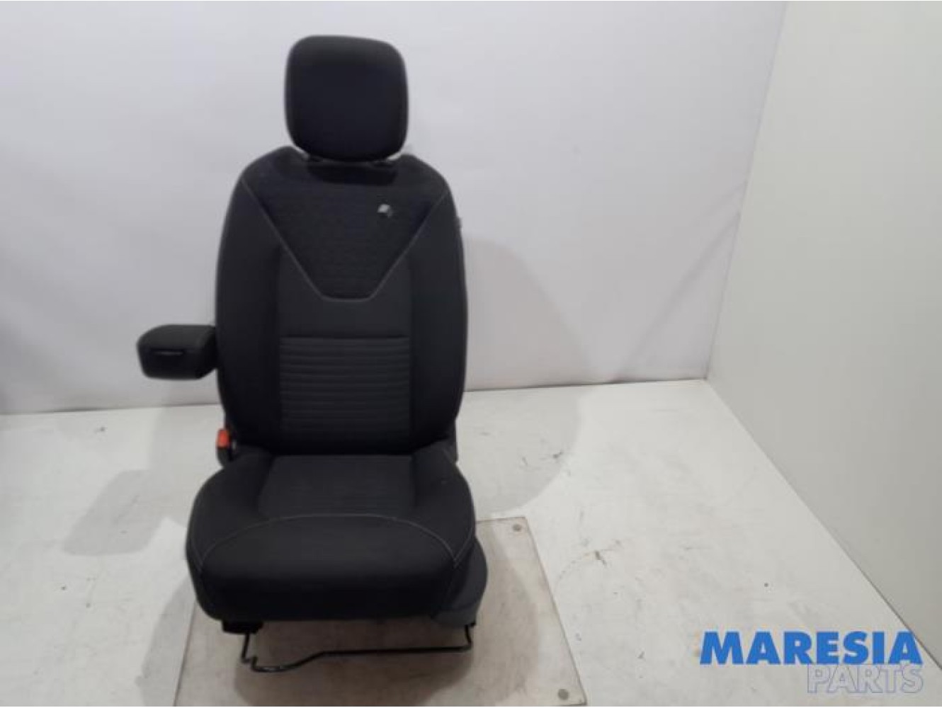 Renault - Clio - Stoel links