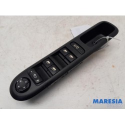 Peugeot - 3008 - Multi-functional window switch