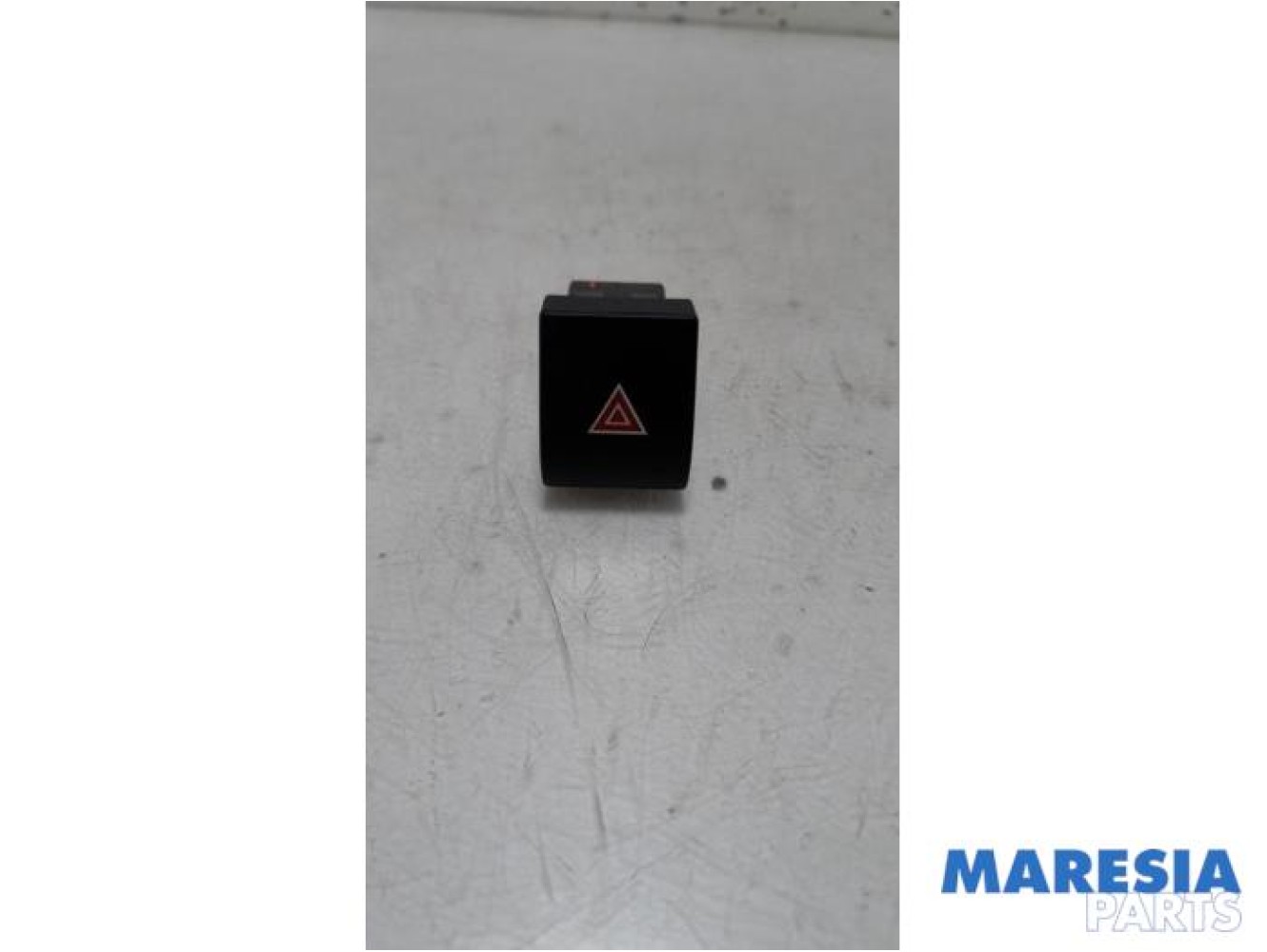 Peugeot - 3008 - Panic lighting switch