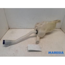 Alfa Romeo - Giulietta - Front windscreen washer reservoir