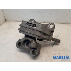 Alfa Romeo - Giulietta - Engine mount