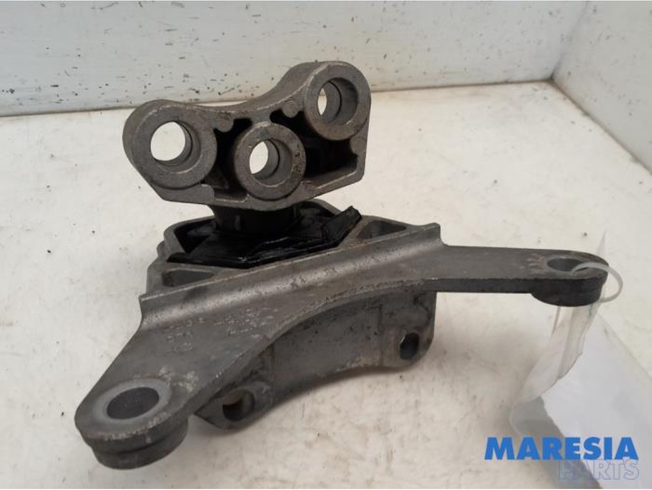 Alfa Romeo - Giulietta - Engine mount