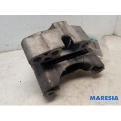Alfa Romeo - Giulietta - Versnellingsbak Steun