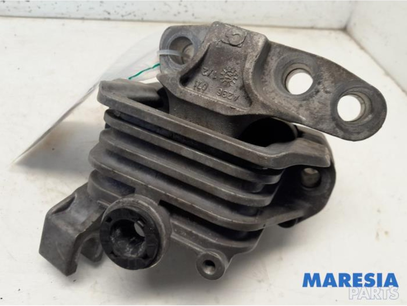 Alfa Romeo - Giulietta - Versnellingsbak Steun