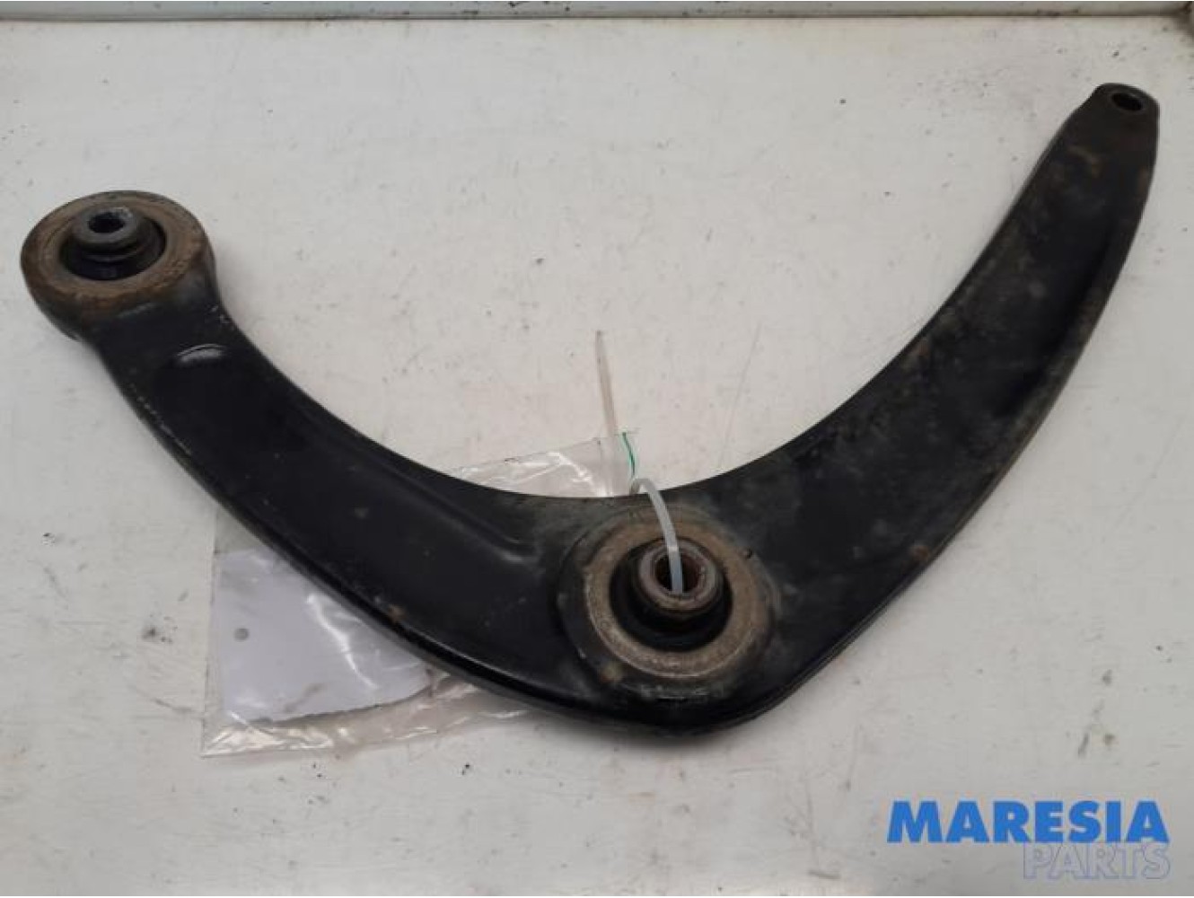 Peugeot - 3008 - Front lower wishbone, right
