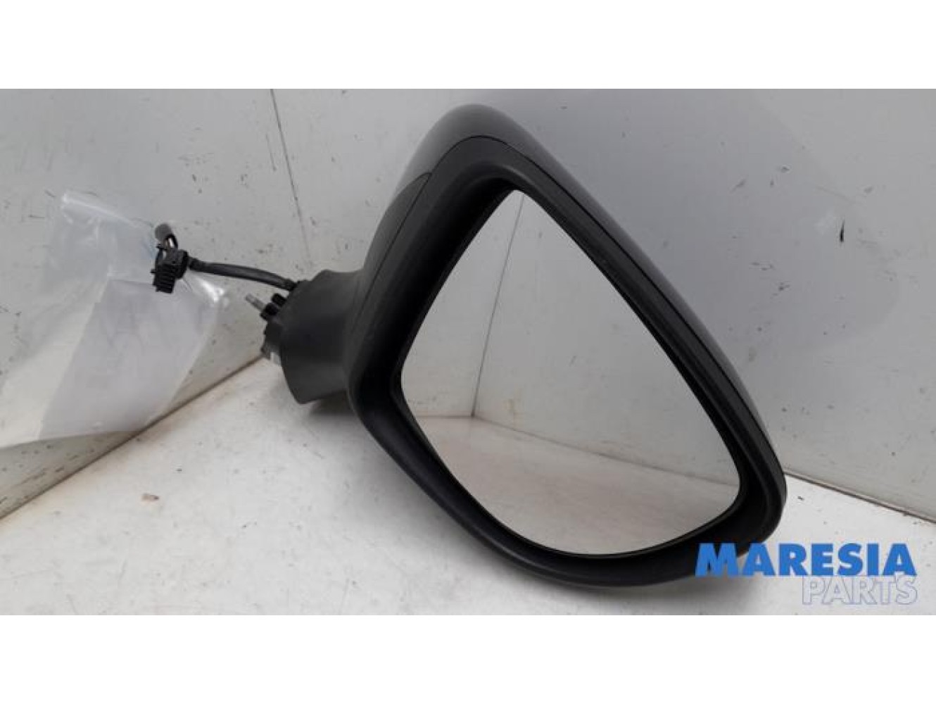 Renault - Clio - Wing mirror, right