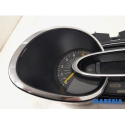 Renault - Clio - Instrument panel