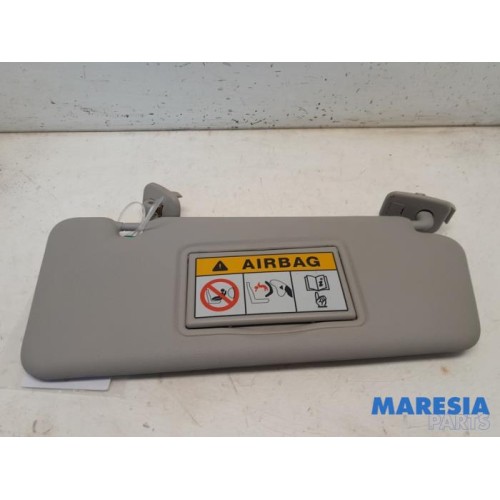 Renault - Clio - Sun visor