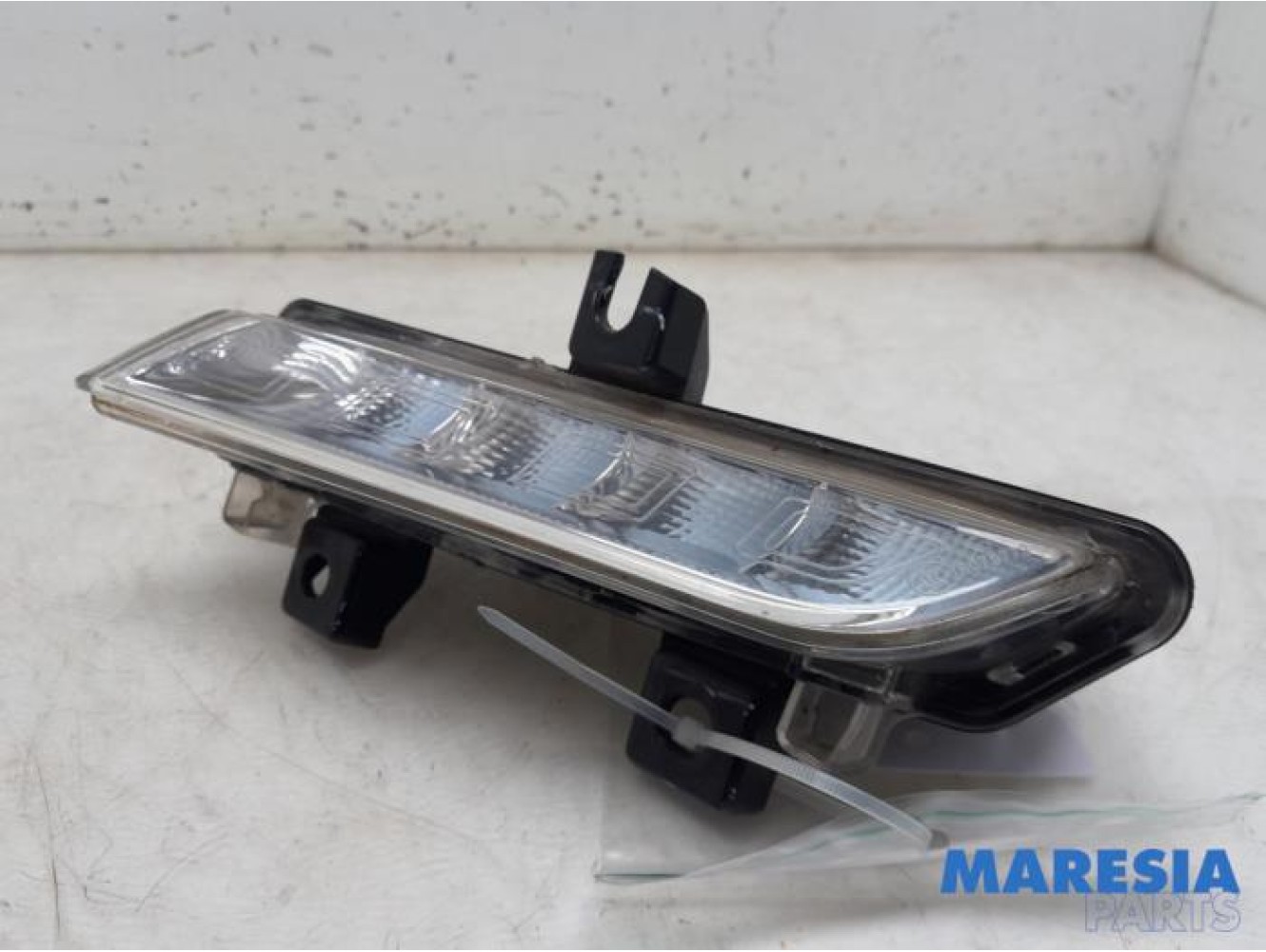 Renault - Clio - Daytime running light, left