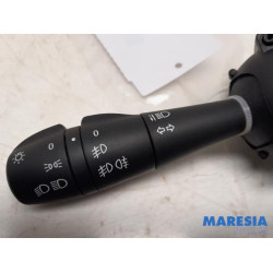 Renault - Clio - Indicator switch