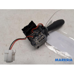 Renault - Clio - Indicator switch