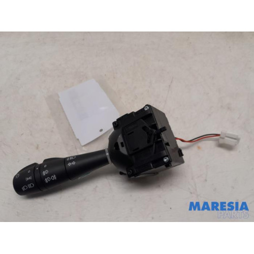 Renault - Clio - Indicator switch