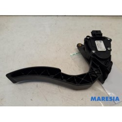 Renault - Clio - Accelerator pedal