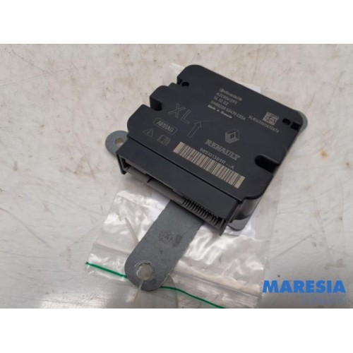 Renault - Clio - Airbag Module